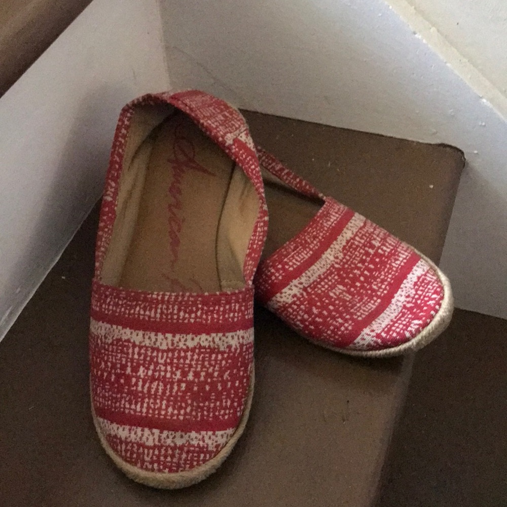 RED FLATS